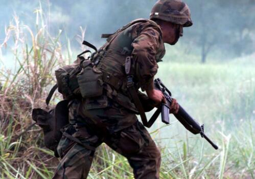 我国的军人退役养老险待遇享受范围包含哪些人