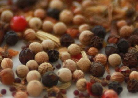 芸香科花椒能治痔疮吗?和麻椒有什么区别?