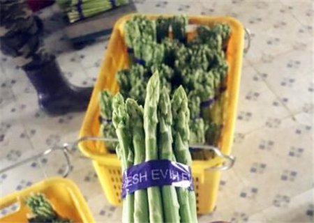 买来的芦笋要怎么处理?要削皮吗?你的做法都