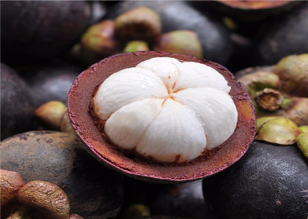 倒捻子山竹怎么剥?里面黄黄的是什么?中间的