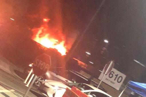 洛杉矶机场起火！起火原因是什么？有人员伤亡吗？附最新进展