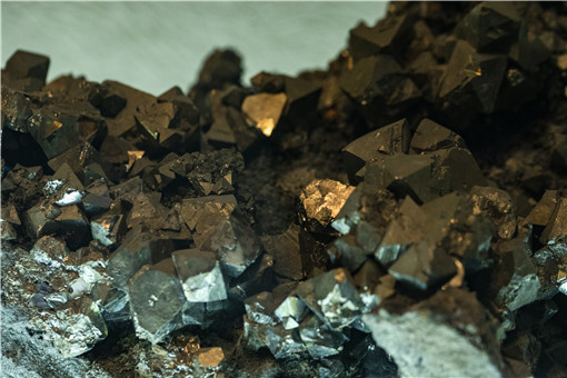 铁矿石价格多少钱一吨-摄图网