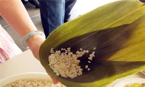 糯米要泡多久才可以蒸排骨 5b1a49320a6ec.jpg