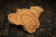 西藏饰品鸡血藤手镯有什么功效？一般多少钱一个？可以碰水吗？