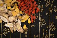 土茯苓种子价格多少钱？什么时候种植？它能治痛风吗？