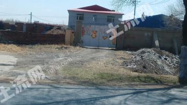 南崗紅旗鄉(xiāng)附近公路邊大院