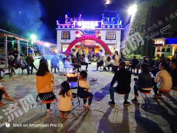 四川甘孜 200平米 度假山庄 出租