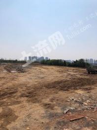 南昌縣東新鄉(xiāng)東岳大道象湖一附院對(duì)面空地使用權(quán)出租，價(jià)格面談