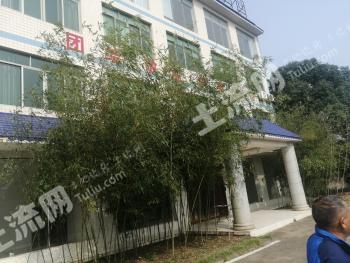 長沙望城區(qū)4000平方米度假山莊經(jīng)營權(quán)出租