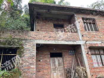 重慶榮昌區(qū) 180平米 農(nóng)村宅基地 使用權(quán)出租