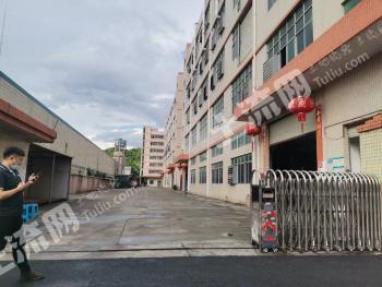 深圳光明楼村龙大高速口独院厂房使用权出租