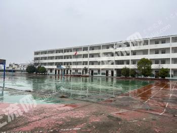 驻马店确山县 3400平方米 学校 使用权转让